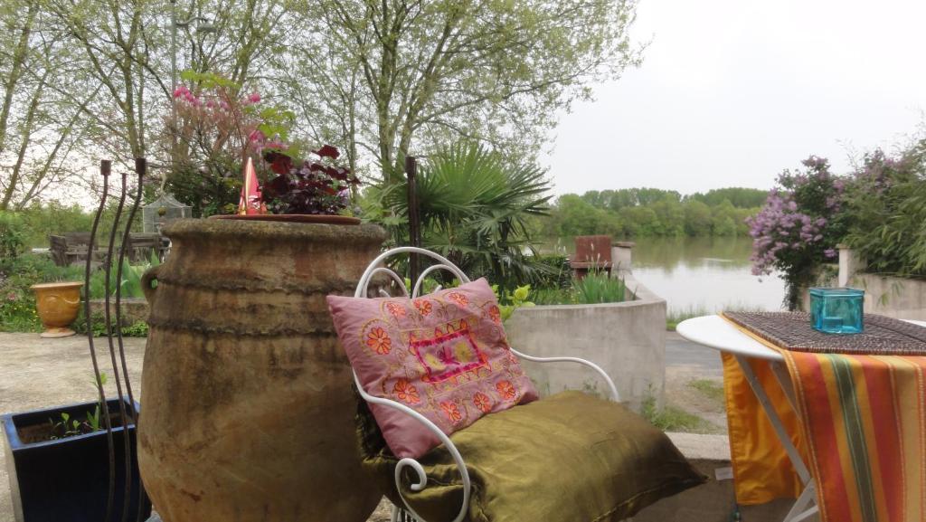 Chambre D'Hotes Au Fil De L'Eau Saint-Martin-Belle-Roche Exteriér fotografie